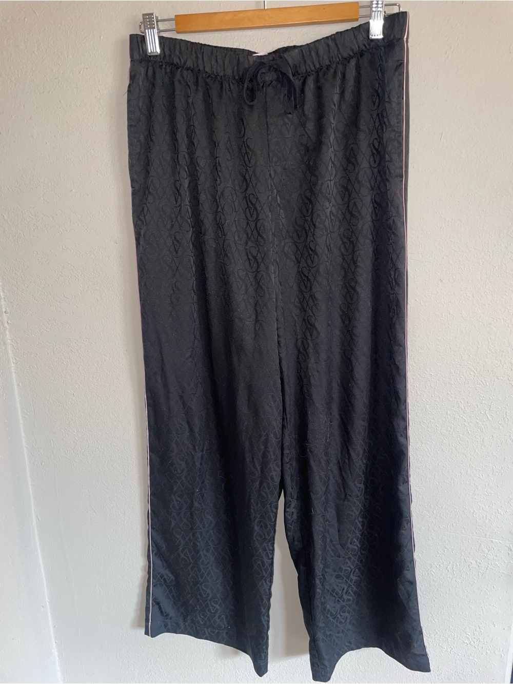 Victoria’s Secret Black Drawstring lounge pajama Pants sz M